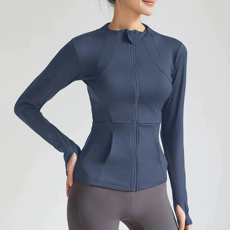 Chaqueta muy agradable corte slimfit,  yoga, fitness