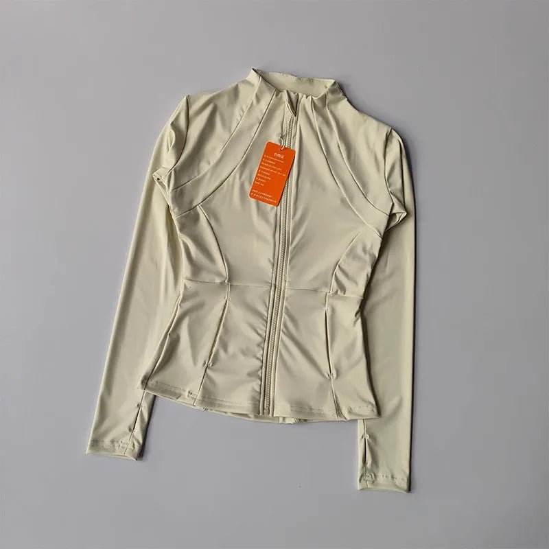 Chaqueta muy agradable corte slimfit,  yoga, fitness