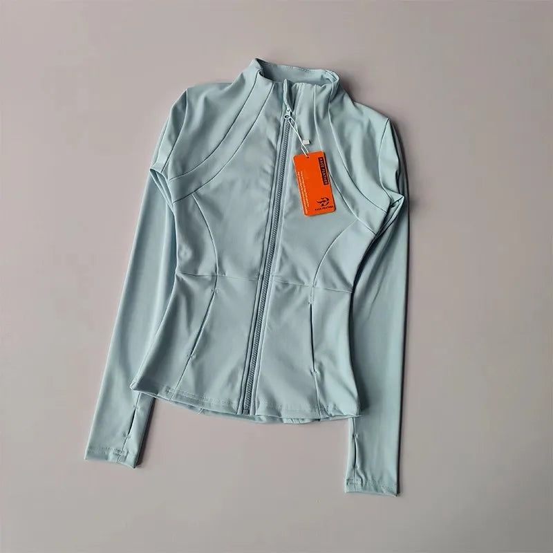 Chaqueta muy agradable corte slimfit,  yoga, fitness
